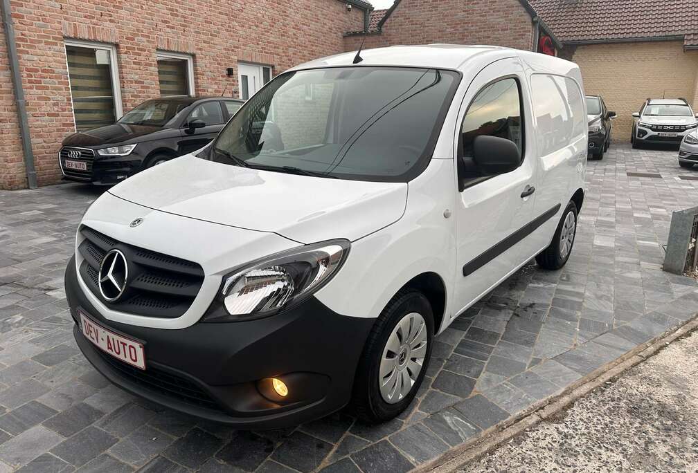 Mercedes-Benz GARANTIE 12M*CARNET*CAR PASS*CLiM*etc