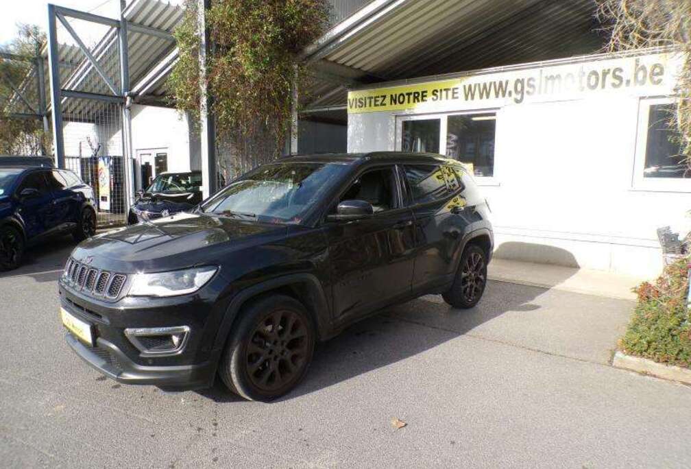 Jeep 1.33 150cv Automatique noir 11/20 80353km Clim GPS