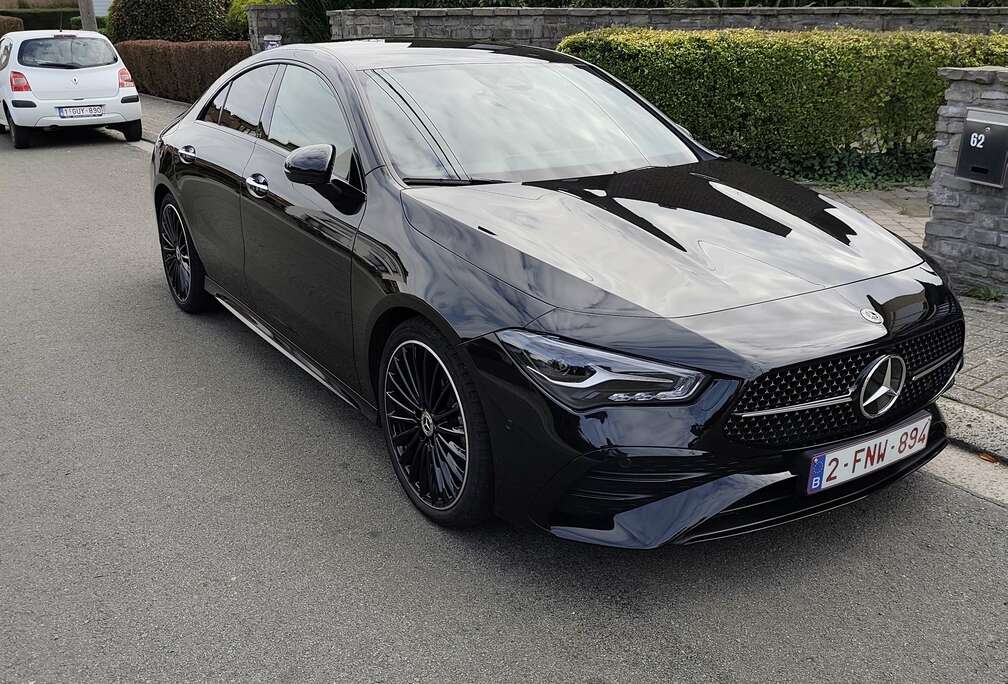 Mercedes-Benz CLA 180 AMG Line