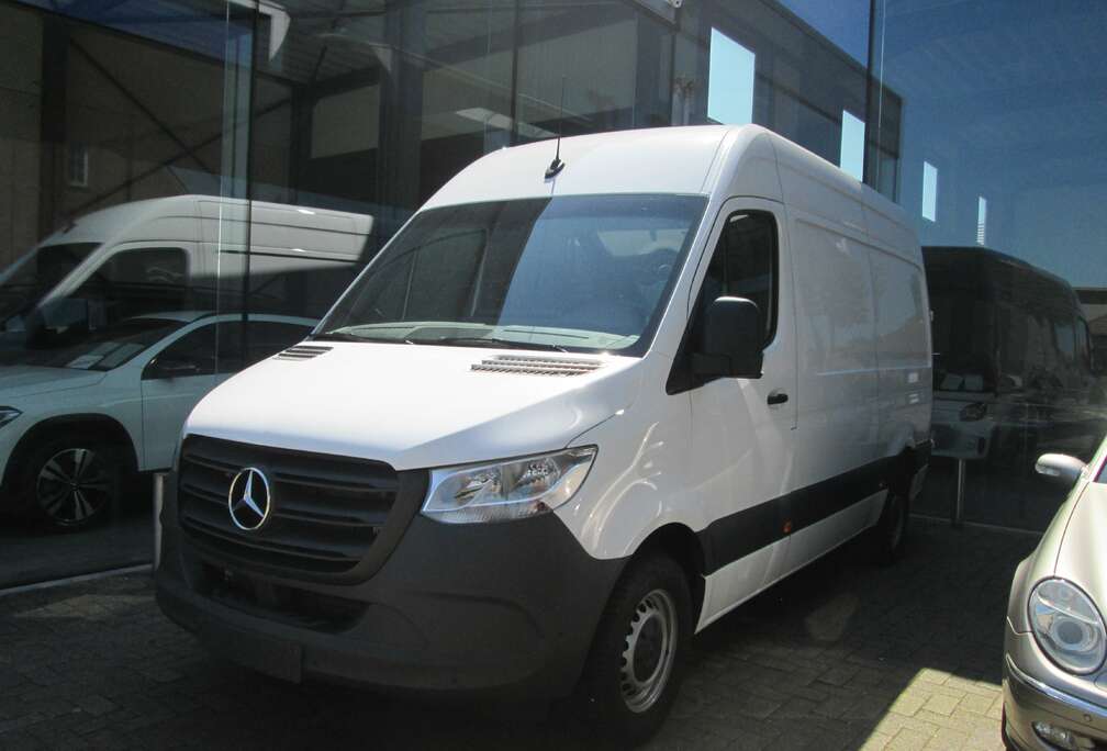 Mercedes-Benz 317 cdi L2H2 RWD AUTOMATIC NAVI 40000 EX