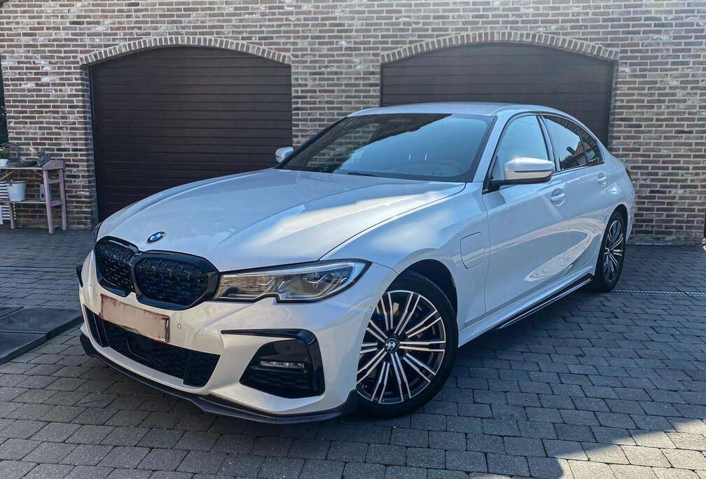 BMW 330E