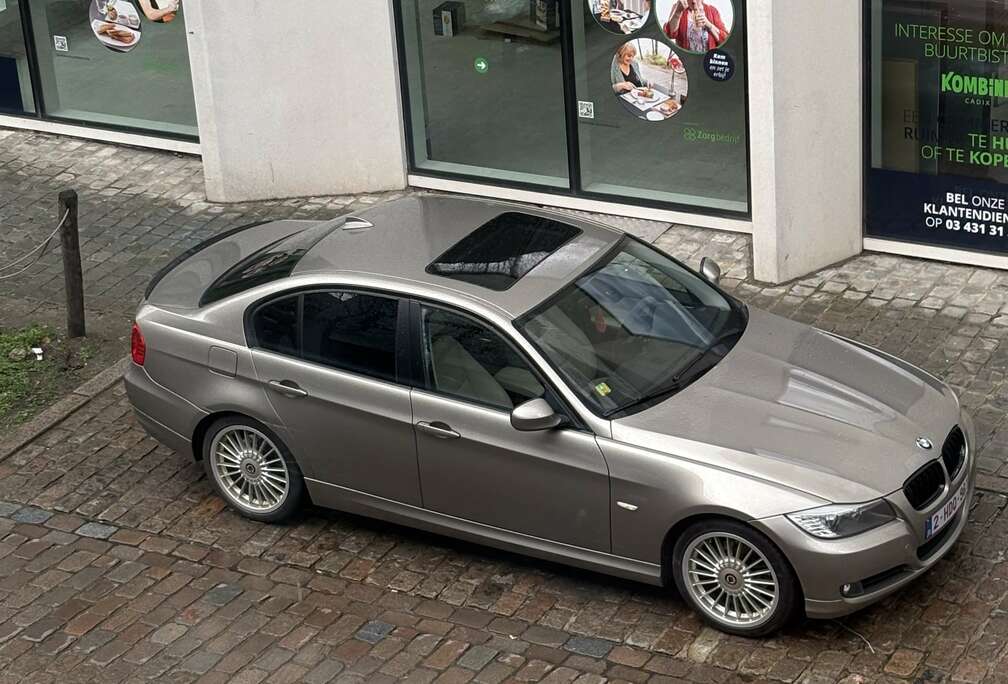 BMW 320i 2.0 BENZINE