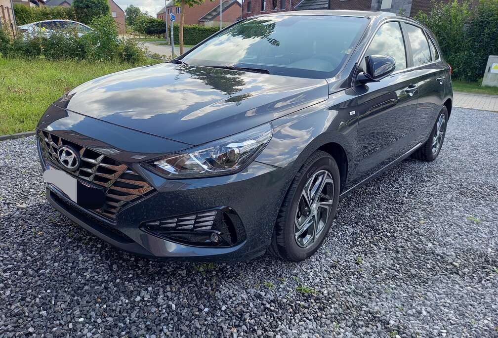 Hyundai i30 Fastback 1.5 T-GDi MHEV Techno