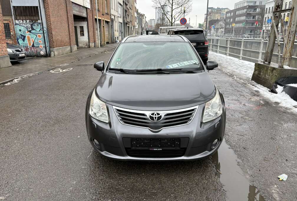 Toyota VVT-i Linéa Sol .1.8