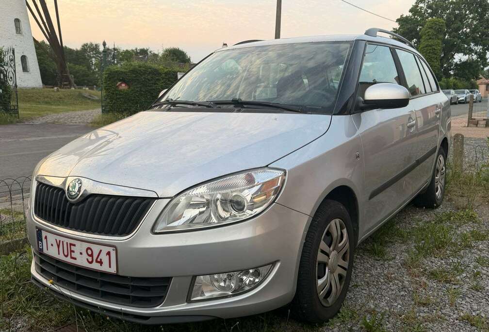 Skoda SW 1.6 CR TDi Ambition DPF