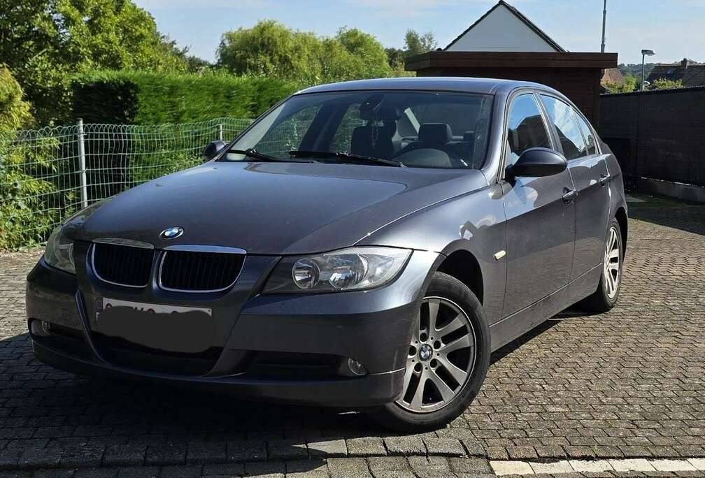 BMW 318i touring