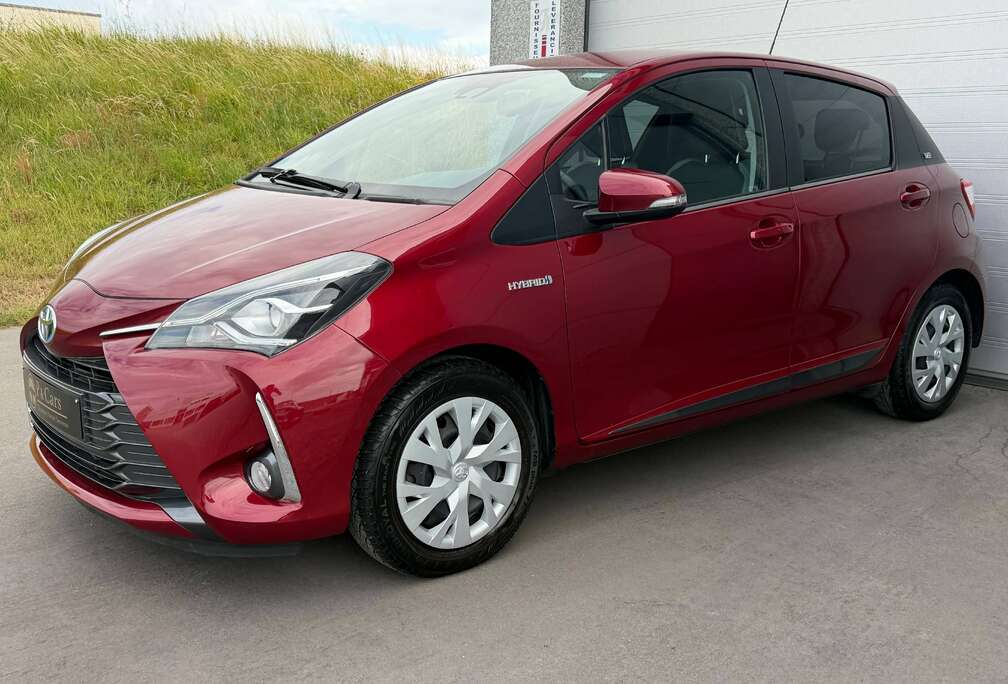 Toyota Yaris Hybrid 1.5i VVT-i Business Plus E-CVT 20Y