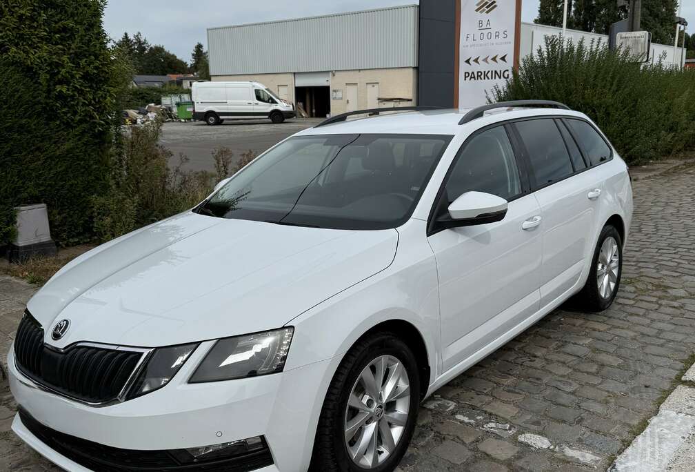 Skoda Combi 1.6 TDI DSG Style