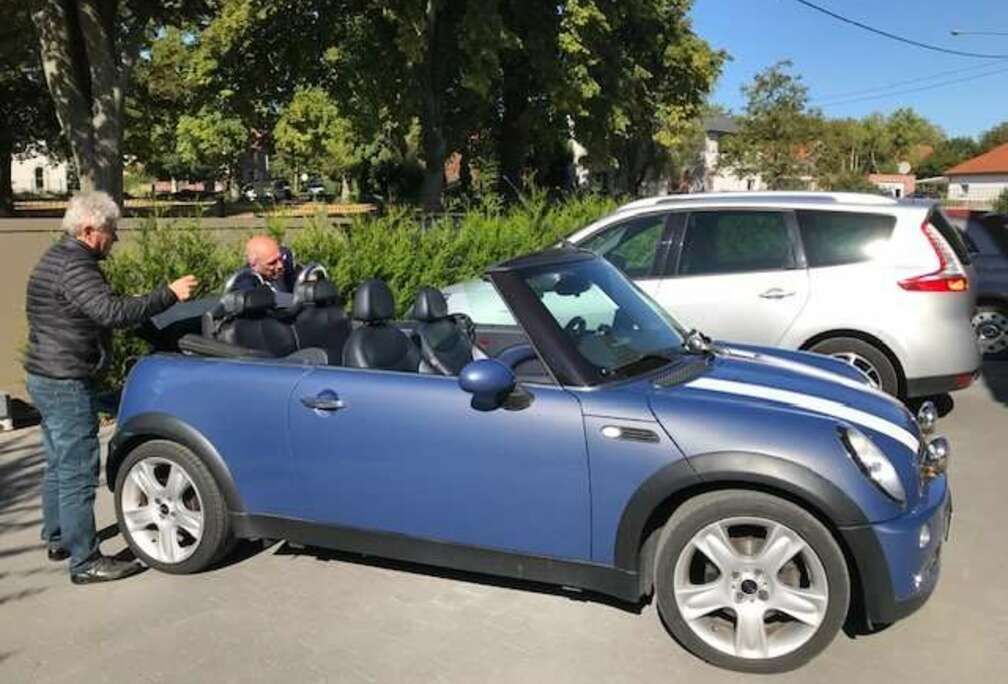 MINI Mini Cabriolet 1.6i 16v Cooper