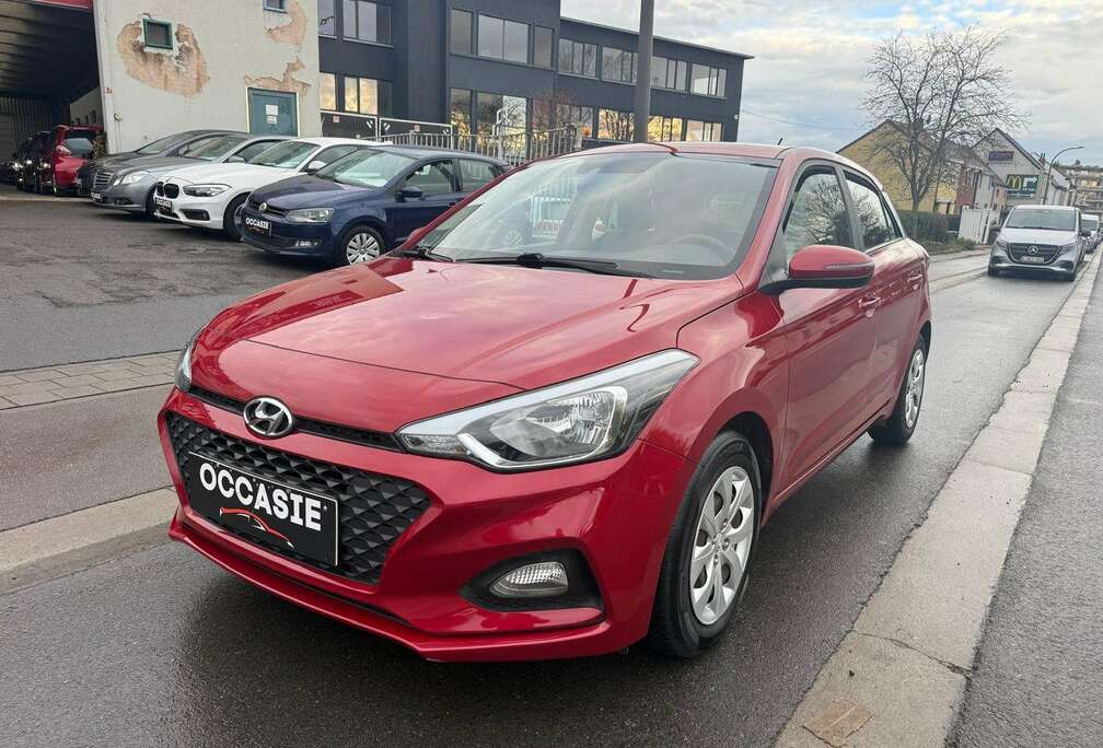 Hyundai i20 1.2i Air** 12M GARANTIE**