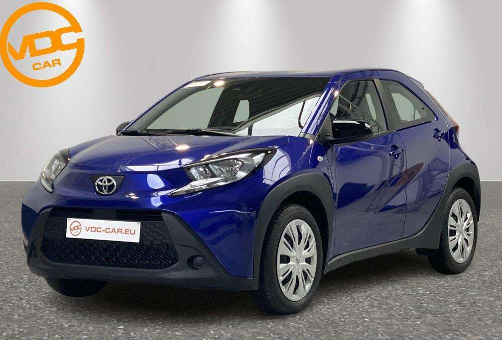 Toyota Play 1.0i VVT-i CVT