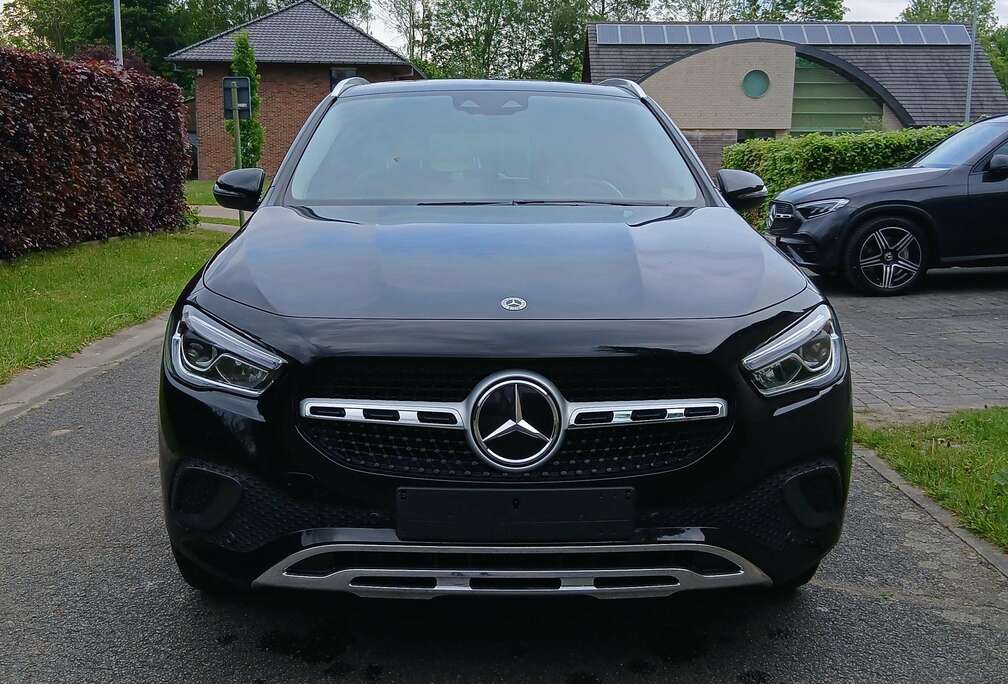 Mercedes-Benz GLA 180 Business Line