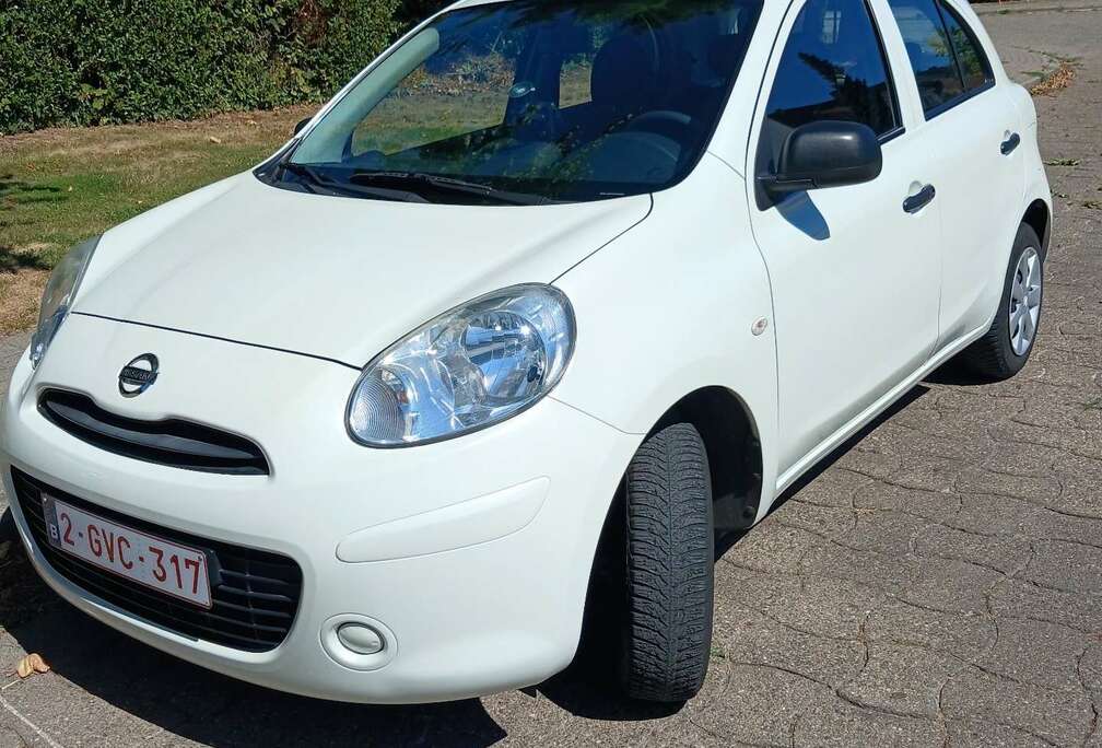 Nissan 1.2i Connect Edition