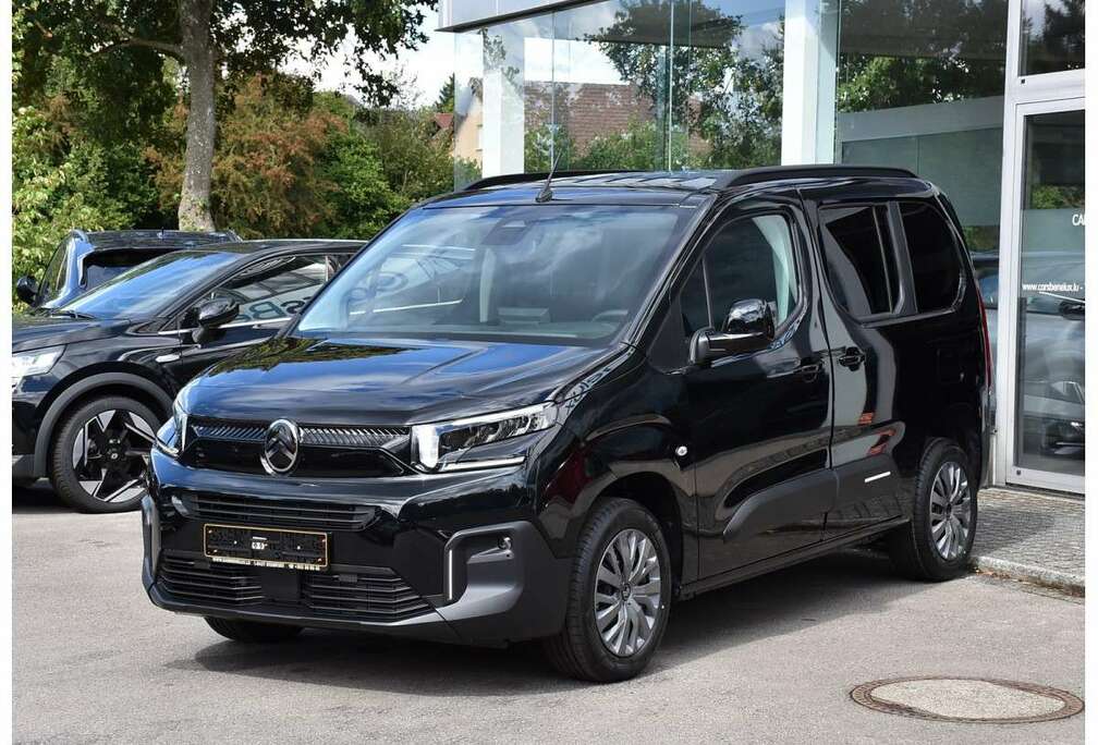 Citroen 1.5 BlueHDI 130 EAT8 5 Pl. REGUL SMARTPHONE LED NE