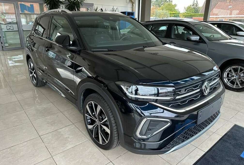 Volkswagen 1.5 TSI DSG R-LineCameraIQ.LightKeylessSmartli