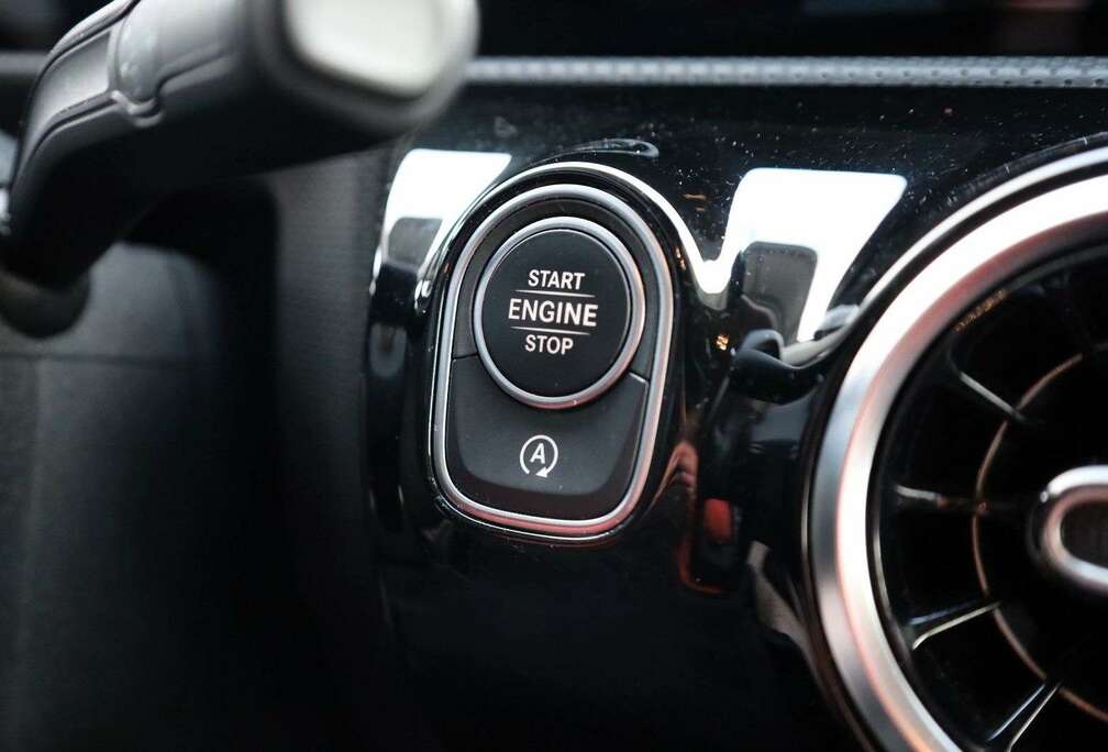 Mercedes-Benz A 180 d 7G-DCT