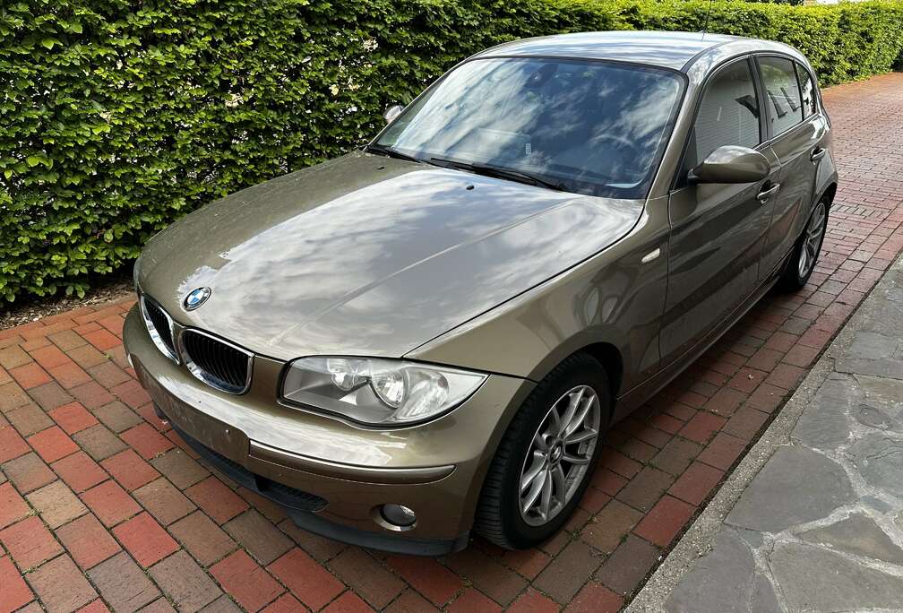 BMW BMW 118i Automaat