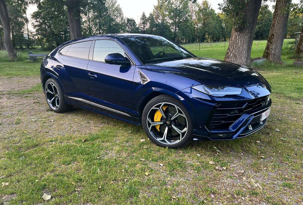 Lamborghini Urus 4.0 BiTurbo V8