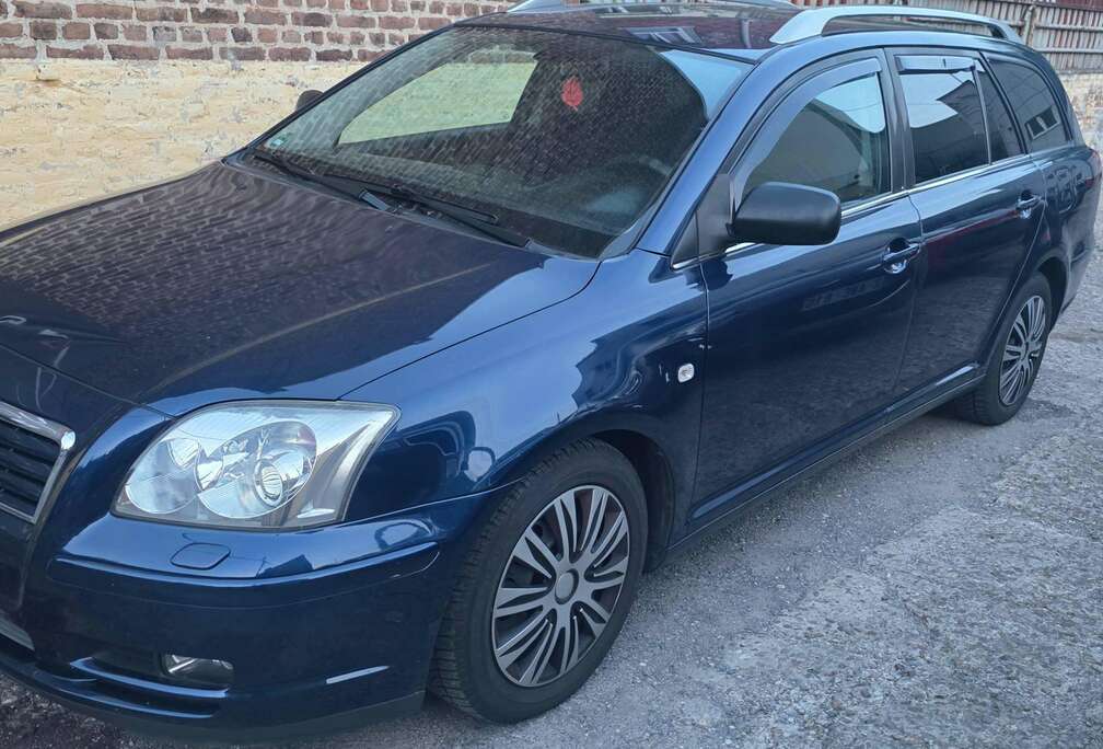 Toyota Avensis SW 2.0i VVT-i 16v D4 Linea Sol