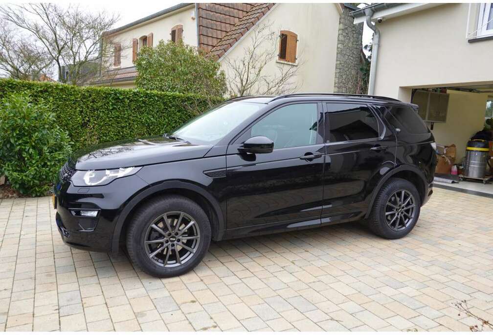 Land Rover D150 4WD Automatik 7 places