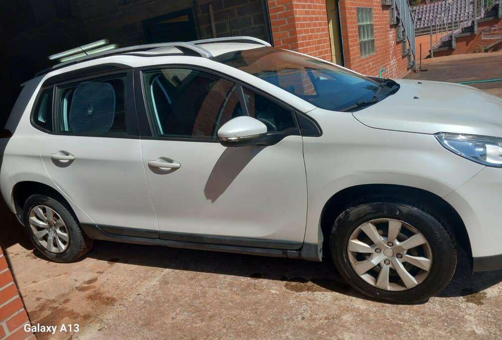 Peugeot 1.6 VTi 120ch BVM5 Allure