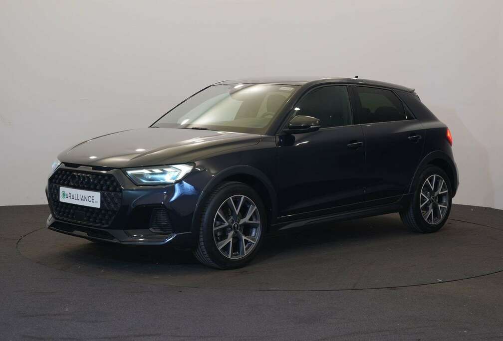 Audi CITYCARVER  30TFSi S-tronicNAVI+J17\