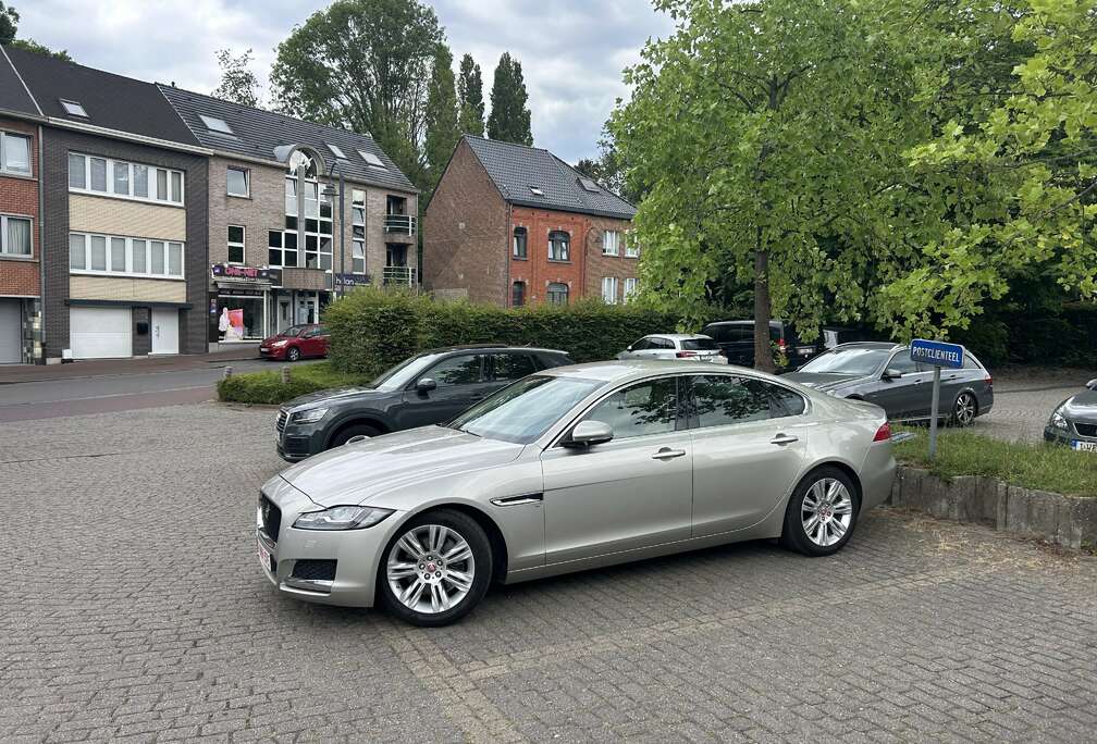 Jaguar 2.0 T Portfolio