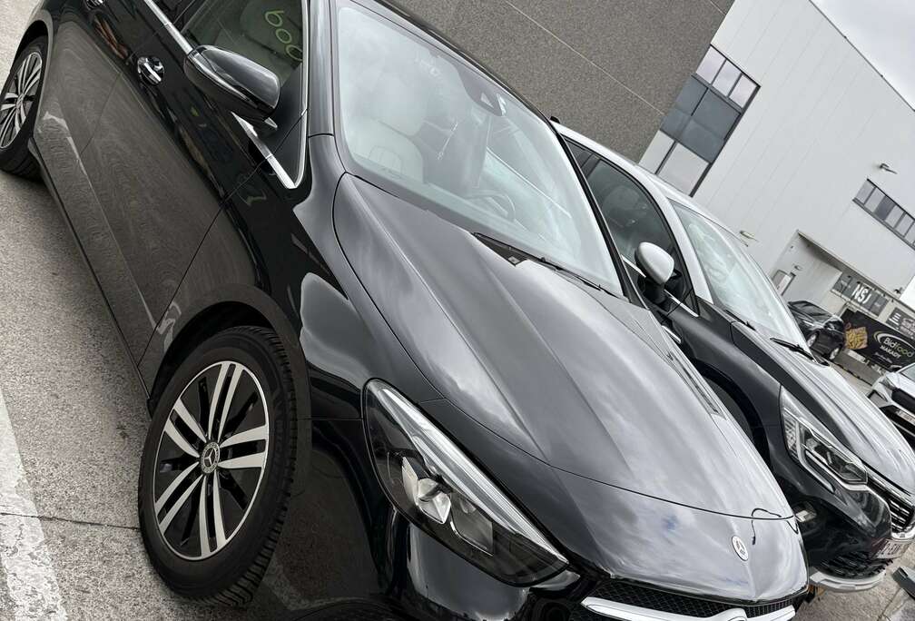 Mercedes-Benz Luxury Line