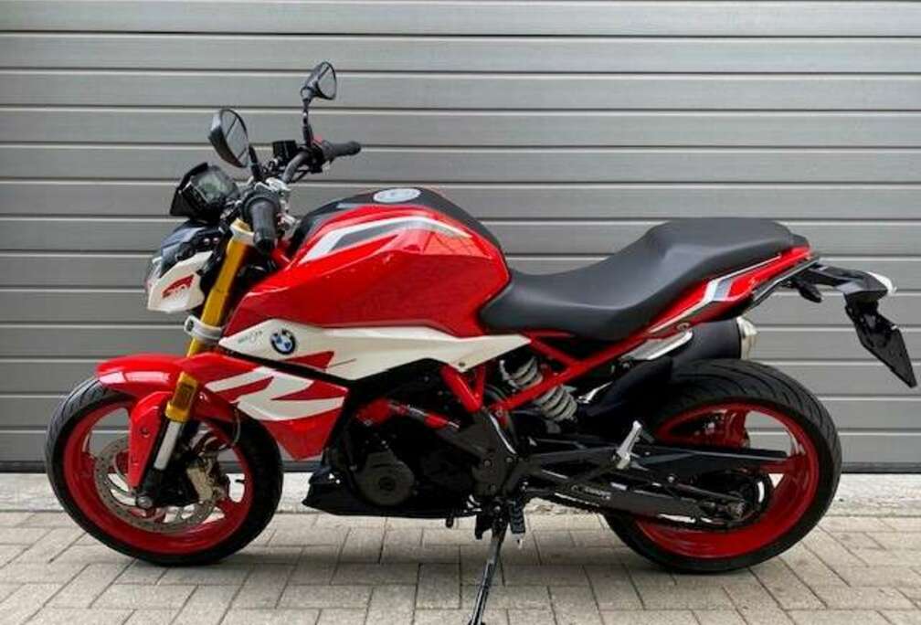 BMW 0