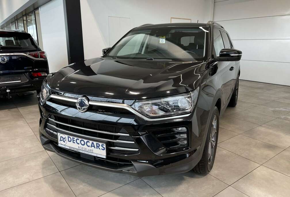 SsangYong Automaat / Half leder / Virtual cockpit