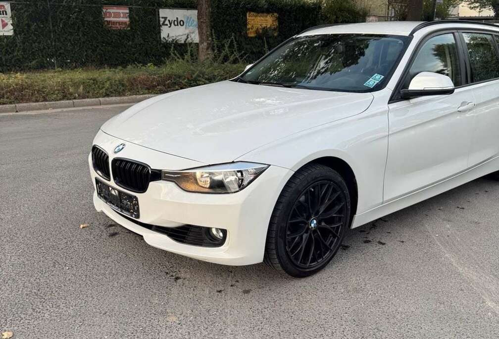 BMW Touring 320iA