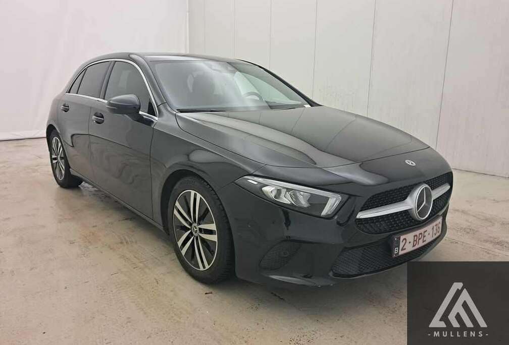 Mercedes-Benz 180 d 8G-DCT Business Line 2.0 d motor + volledig