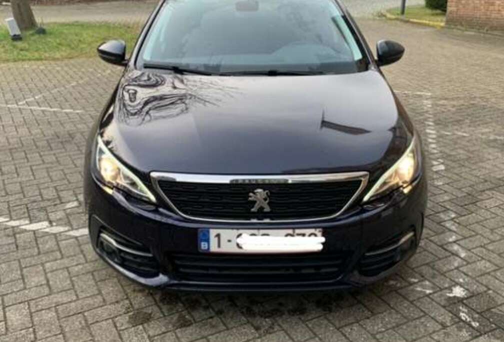 Peugeot SW 1.2 PureTech Style (EU6.2)