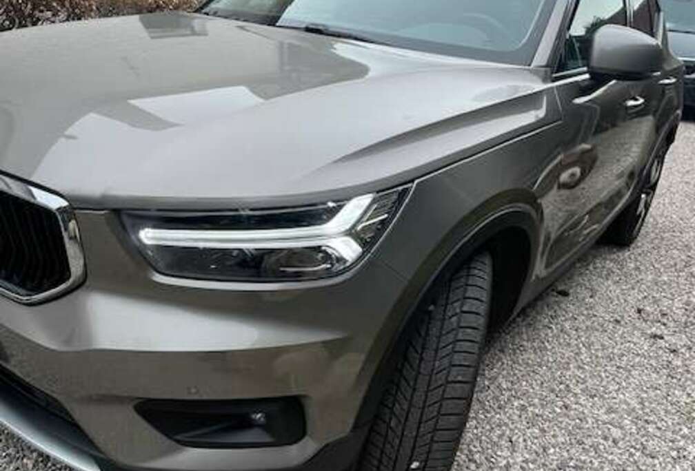 Volvo XC40 2.0 B4 MHEV Momentum Pro Geartronic