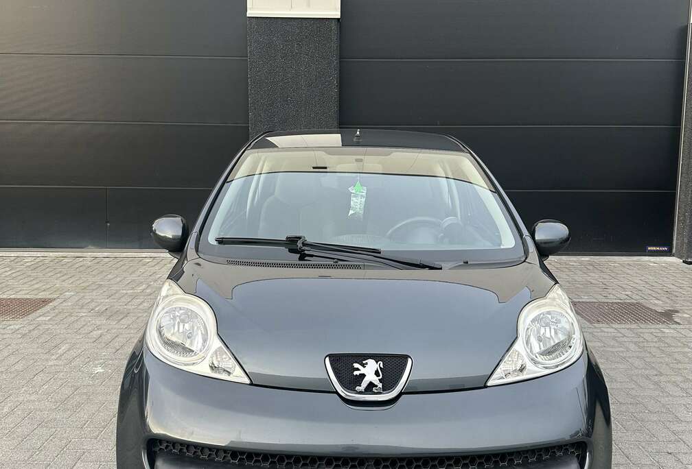 Peugeot 1.0i 12v Urban