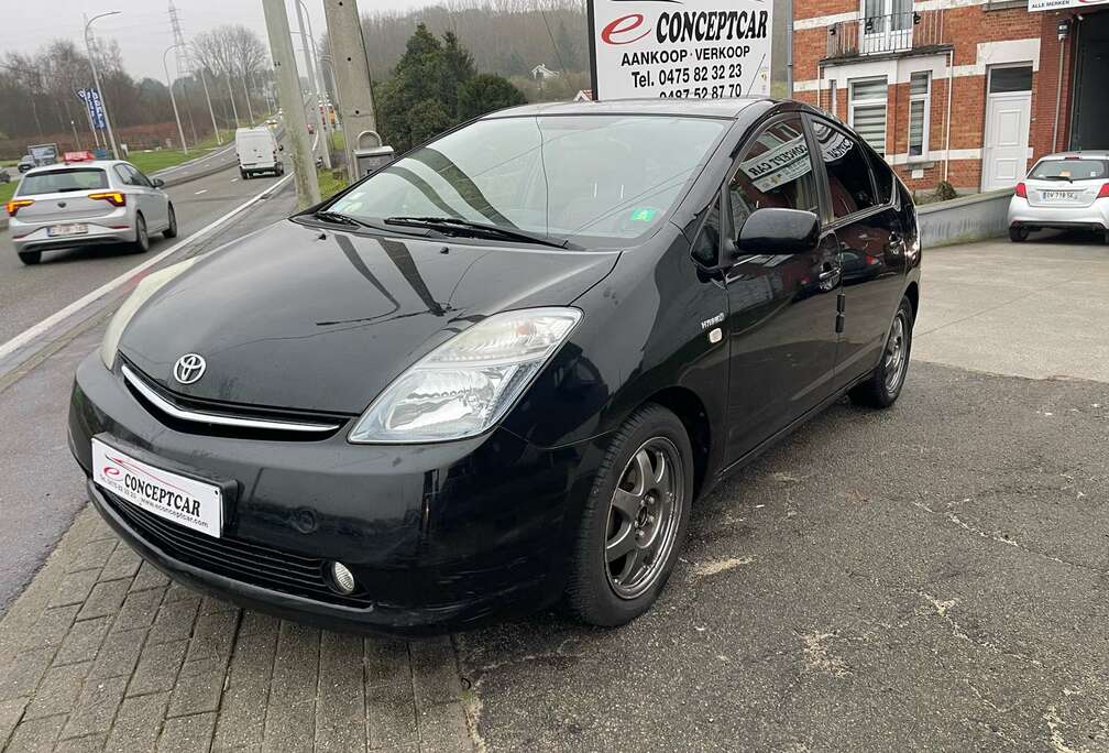 Toyota 1.5i VVT-i 16v Hybrid THS Sol