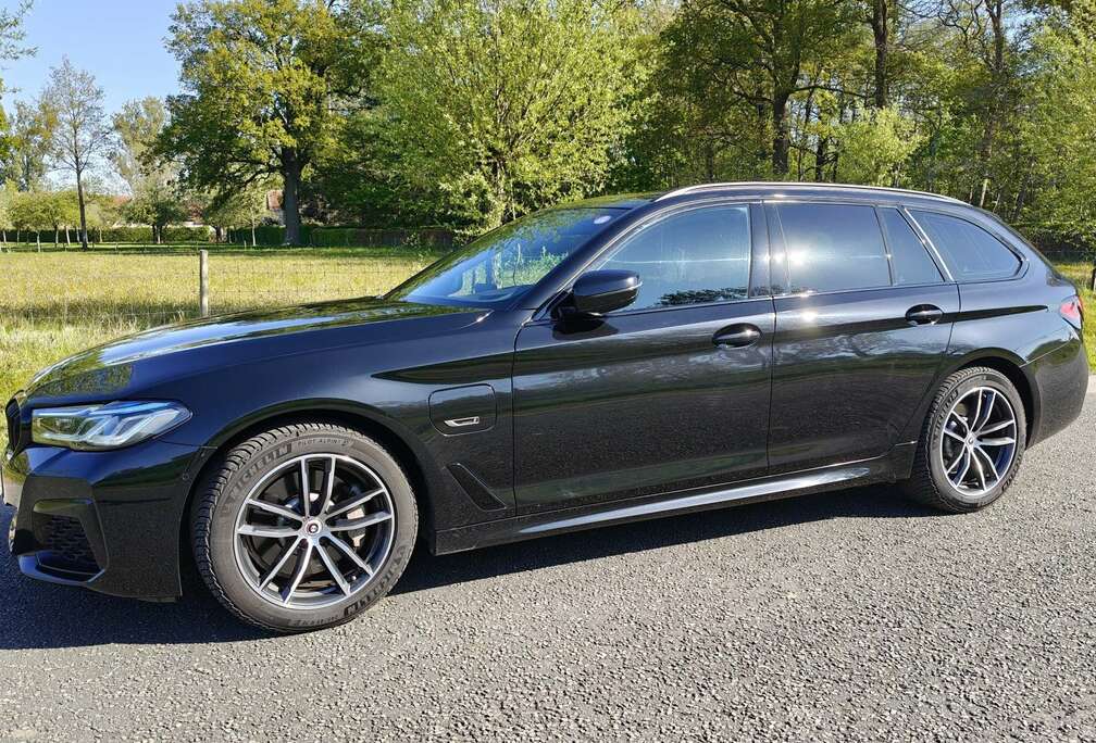 BMW Touring 530eXAS PHEV, ACC, HUD, LASER, GARANTIE