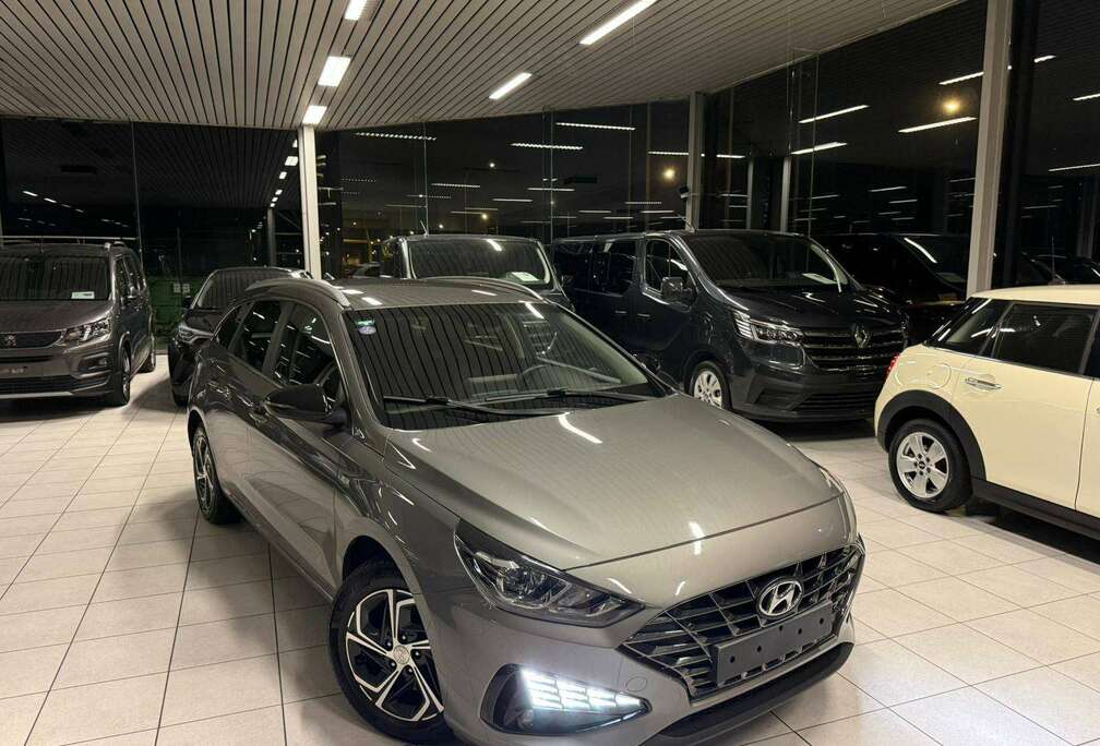 Hyundai i30 Delivery-Pack 1.0T-GDI 48V Essence/Hybride Automatique 88,3kW Euro 6-ISC-FCM