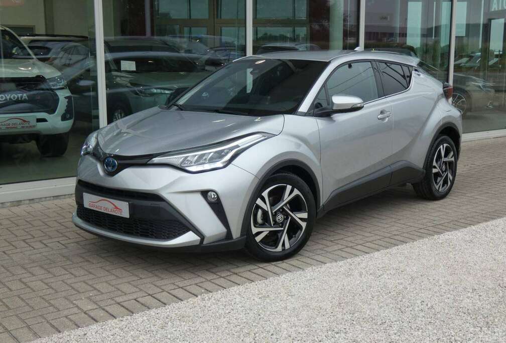 Toyota 1.8i HYBRID C-Lub +GPS +Dodehoek +Zetelverwarming +Apple carplay +Android auto