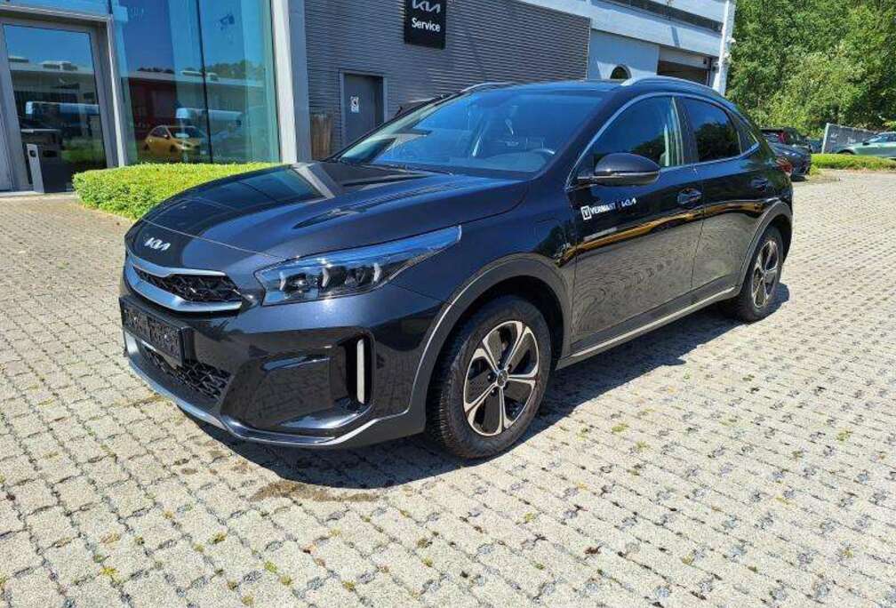 Kia PHEV hatchback