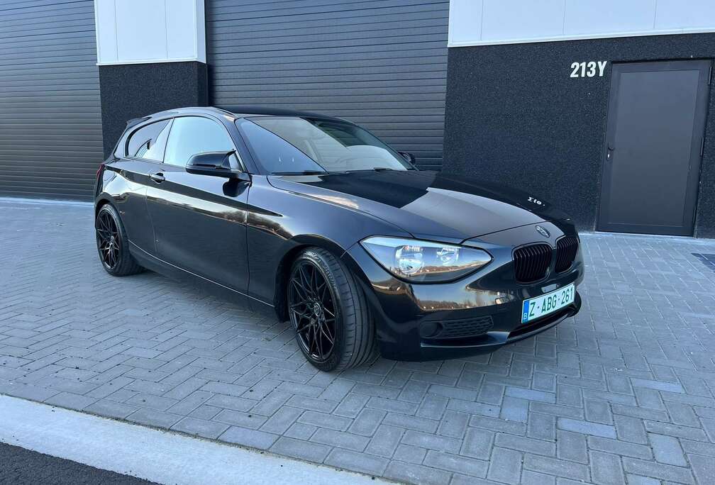 BMW Aut.  136 pk  CarPlay  18\