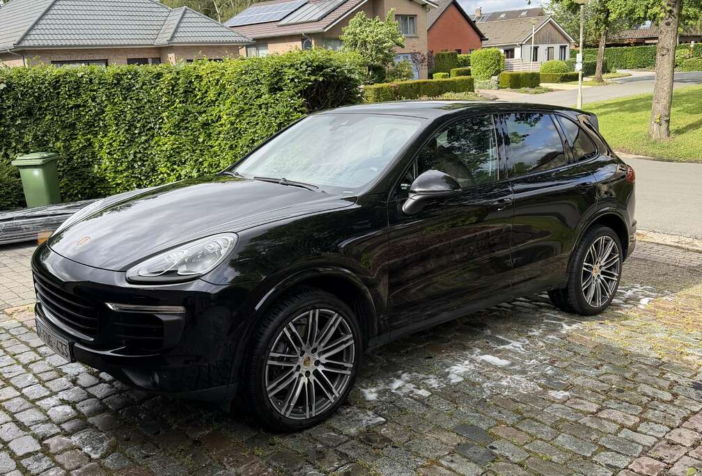 Porsche 3.0 TD V6 Platinum Edition Tiptronic S