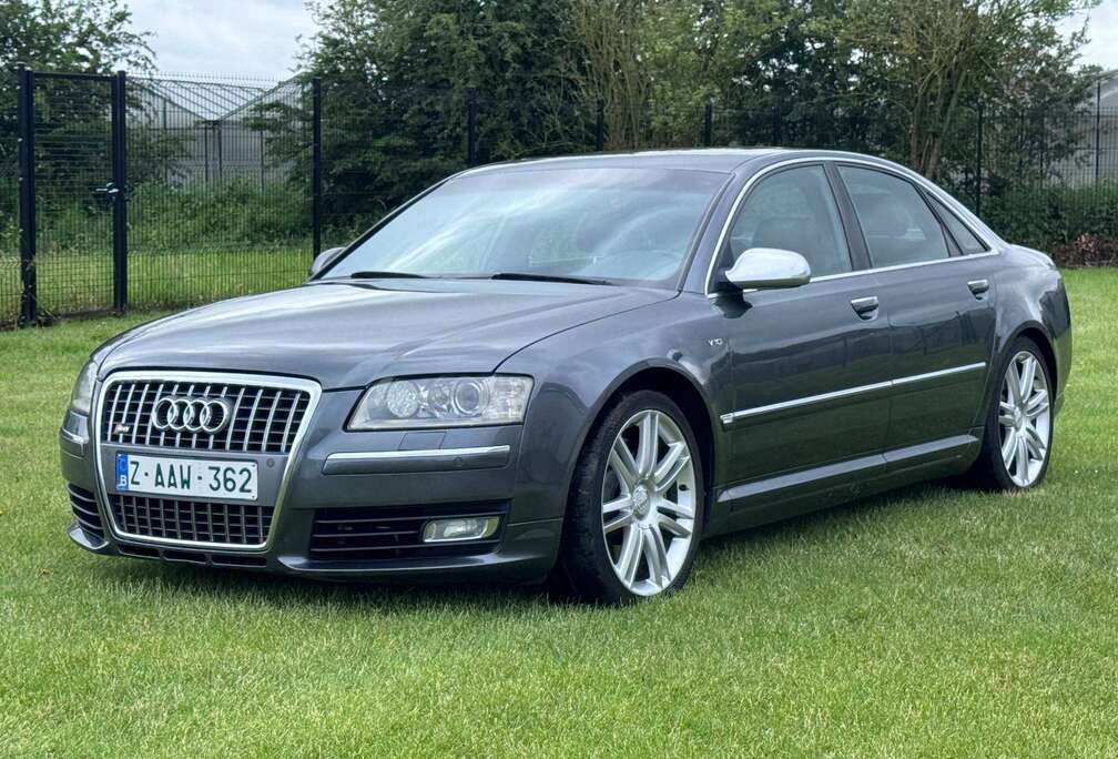 Audi S8 5.2i V10 40v FSI S8 Quattro Tiptronic D3 Daytona Bose Sun Roof NEW ENGINE