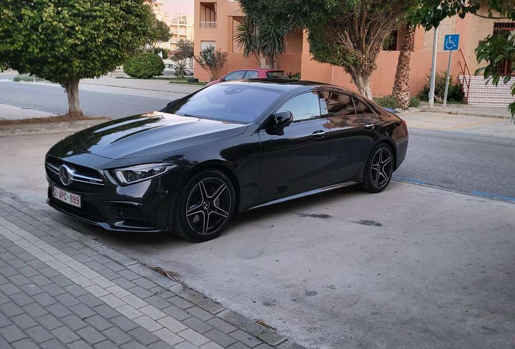 Mercedes-Benz 4-Matic+
