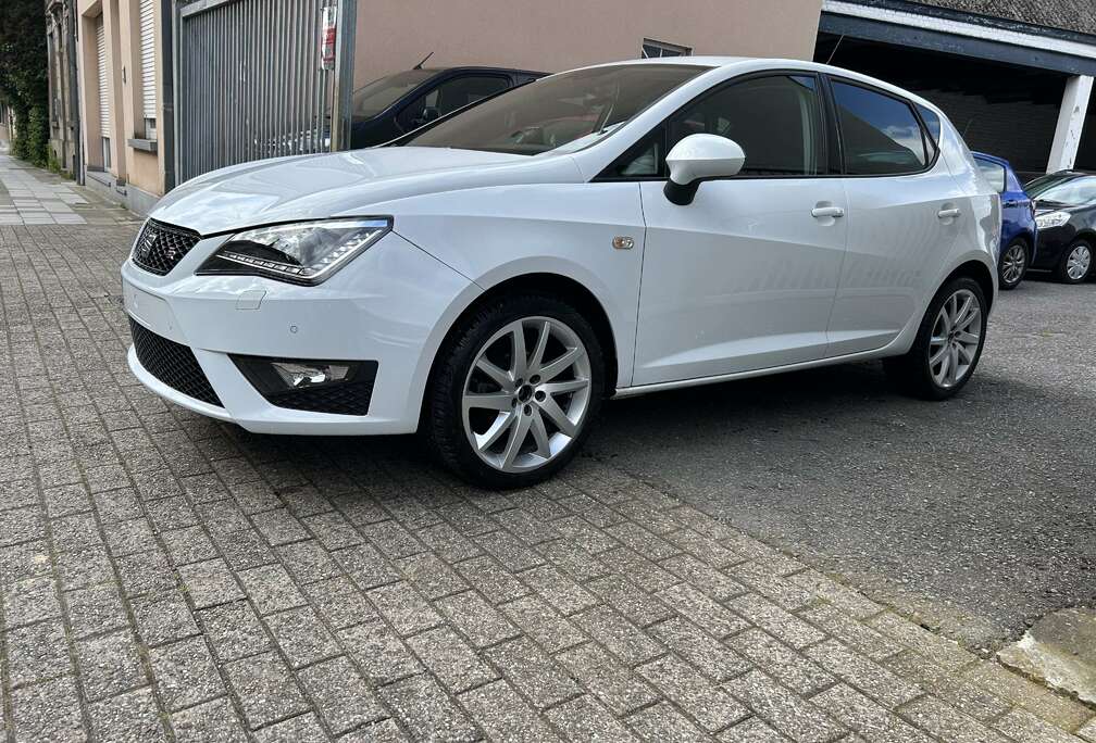 SEAT Ibiza 1.6 CR TDi Style DSG AUTO 12 MOIS DE GARANTI