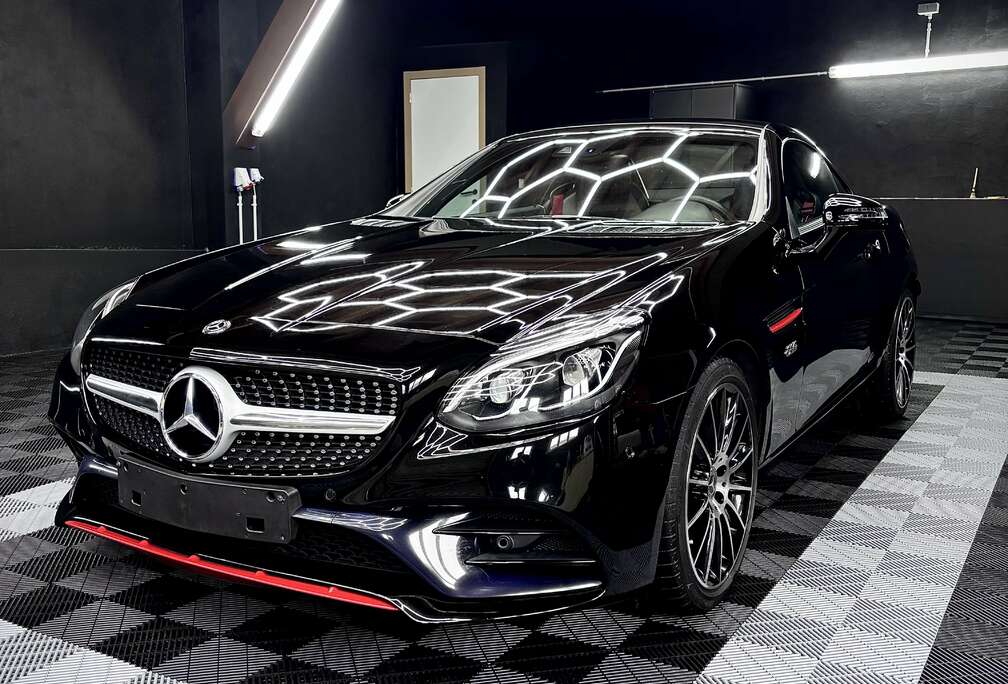 Mercedes-Benz RedArt