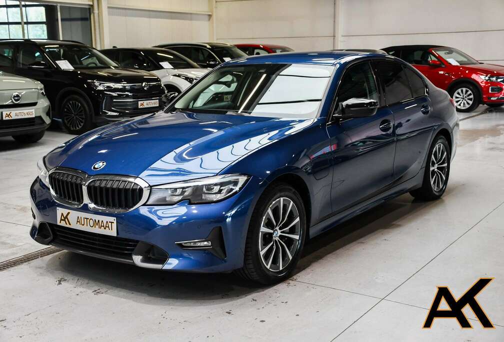BMW 330e sDrive Aut. Sport Line - NAVI / TREKHAAK / CC