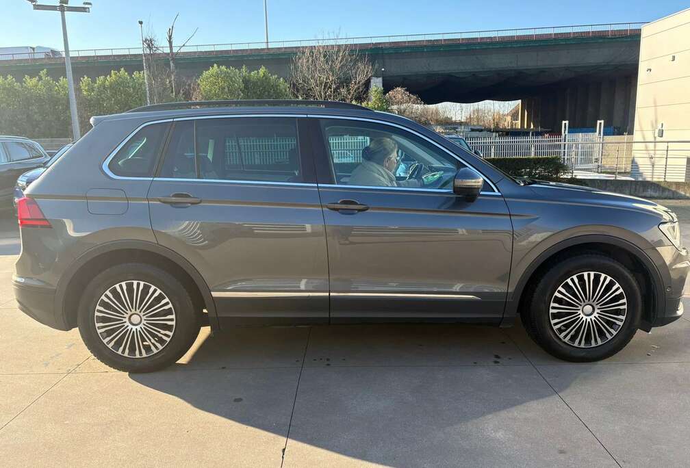 Volkswagen Tiguan 2.0 TDi SCR Comfortline BMT DSG