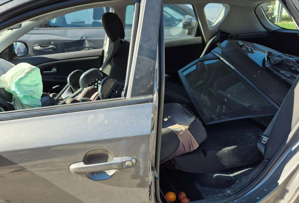 Kia Cee\'d 1.6 CRDi EX ISG EcoDynamics DPF