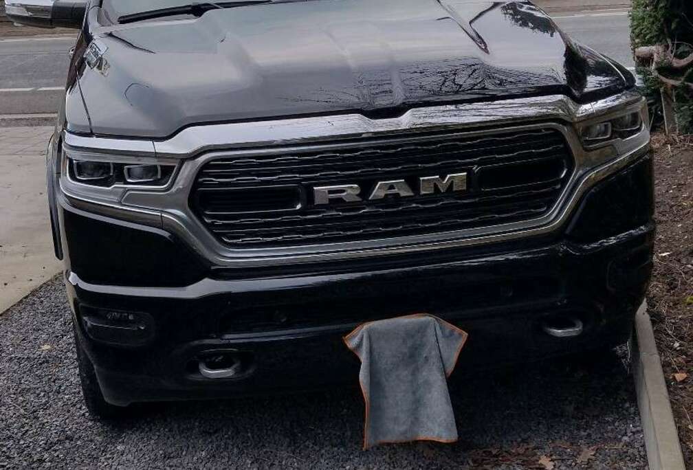 Dodge LIMITED TVA Déductible